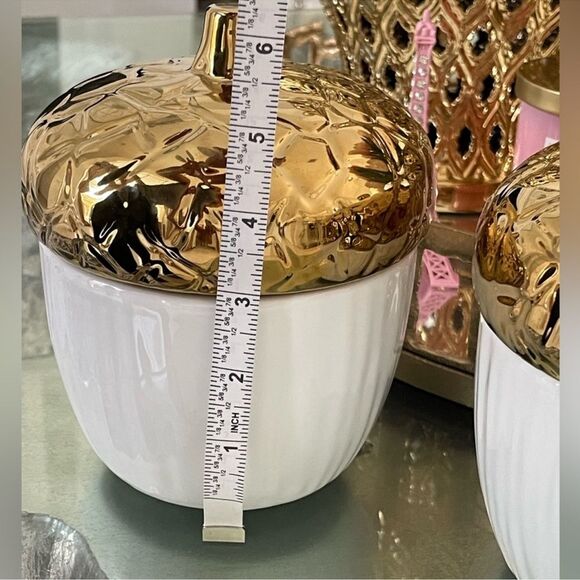 New Elegant Acorn Shaped Cookie Jar - Picture 3 of 12